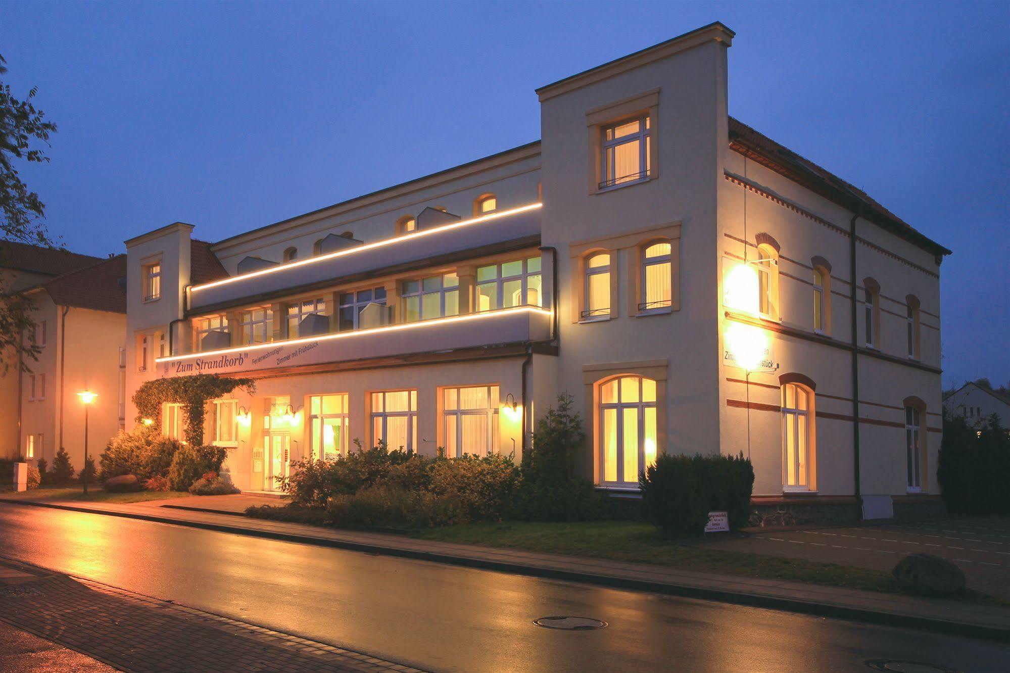 Appartementhaus Zum Strandkorb Ostseebad Kühlungsborn Extérieur photo