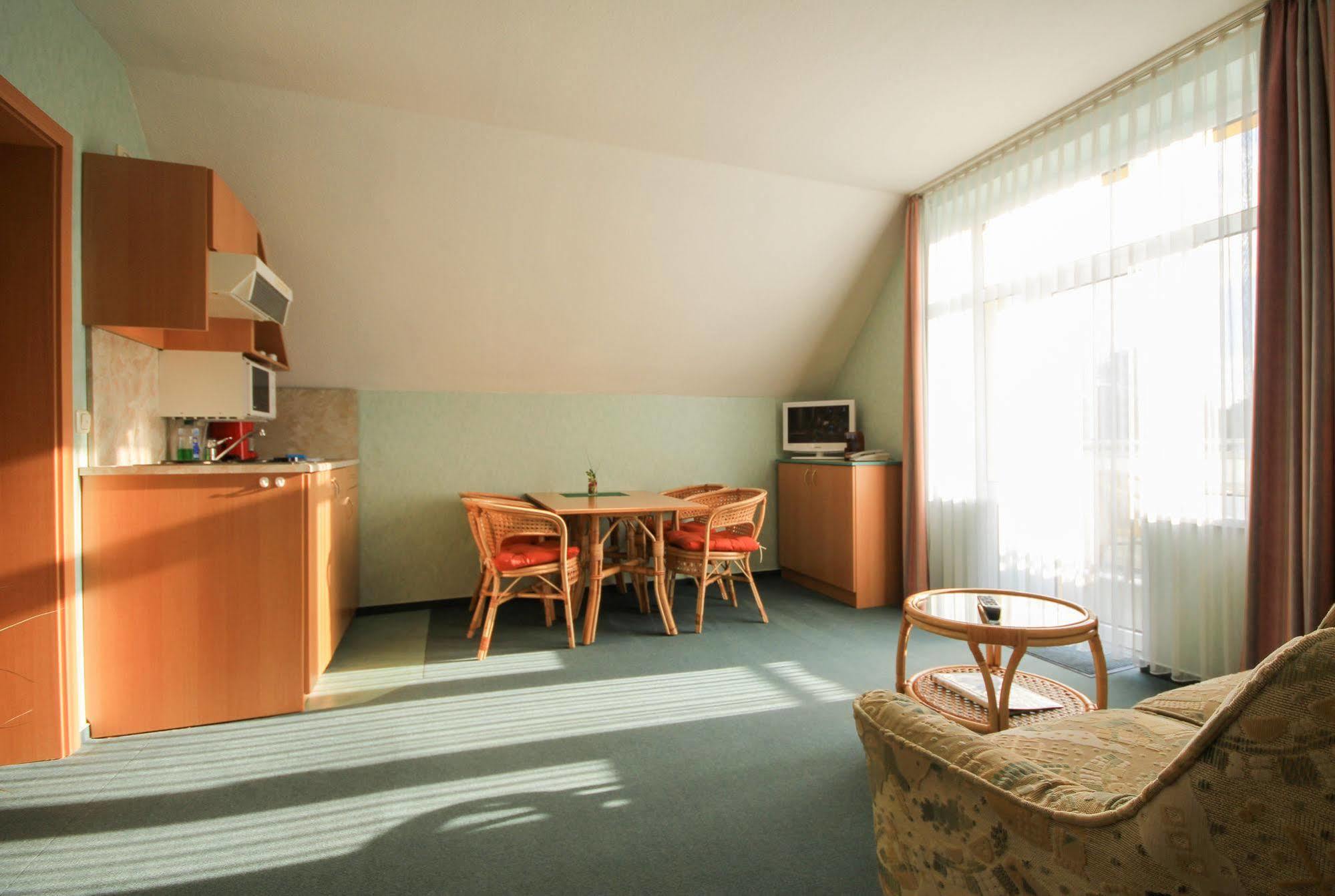 Appartementhaus Zum Strandkorb Ostseebad Kühlungsborn Extérieur photo