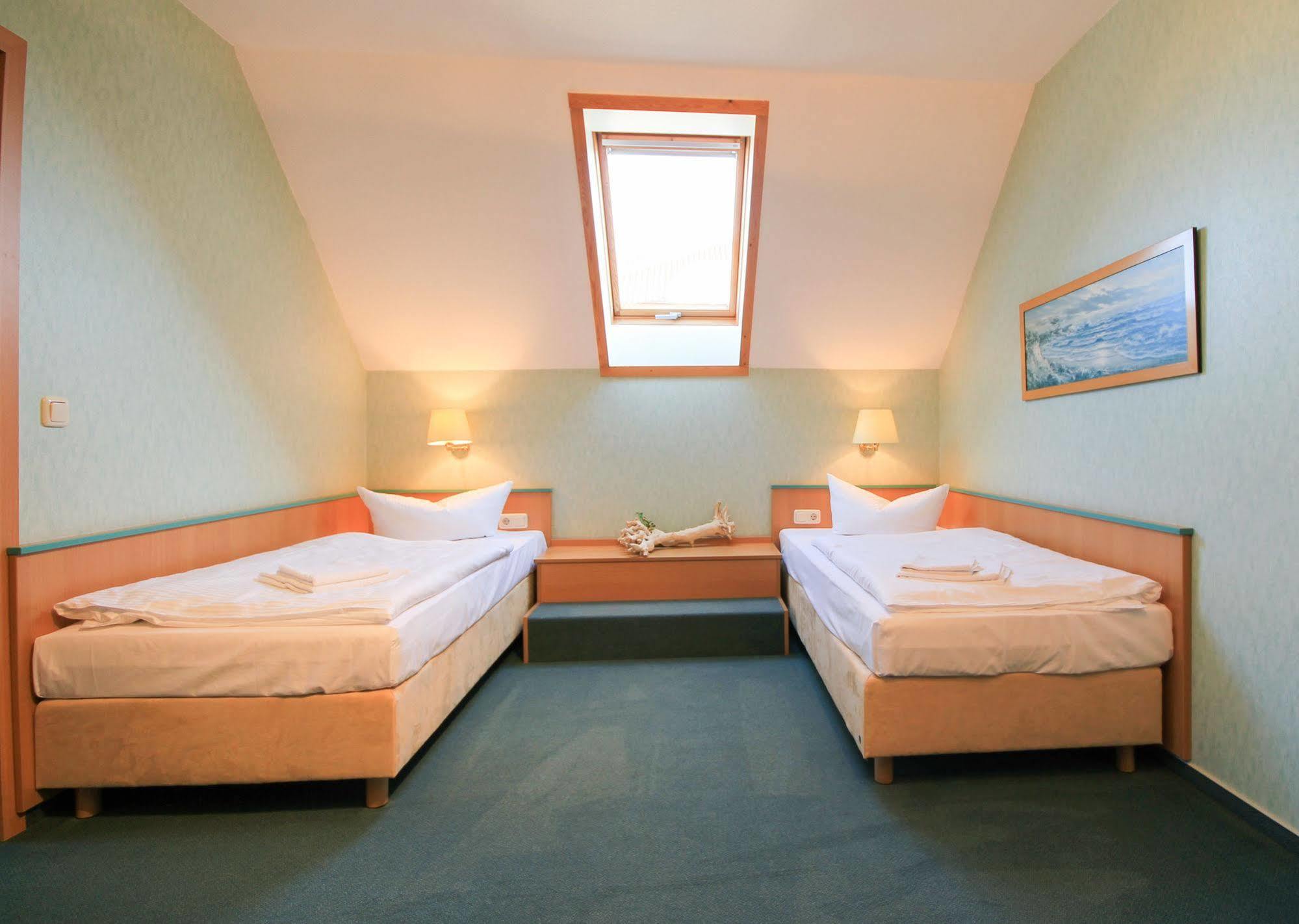 Appartementhaus Zum Strandkorb Ostseebad Kühlungsborn Extérieur photo